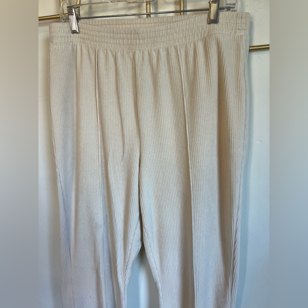 Aerie Large Long Corduroy Flare Leg Pants/Leggings - Picture 3 of 8